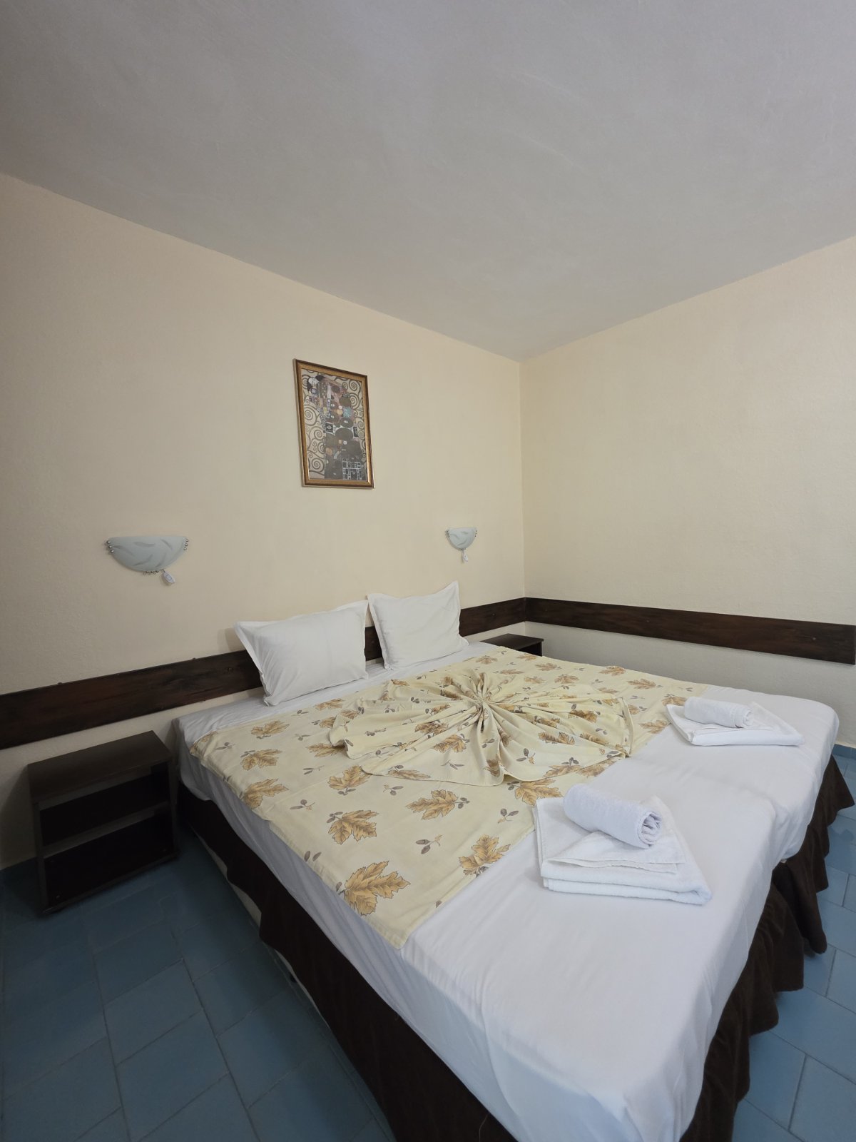 Double bedroom with art print